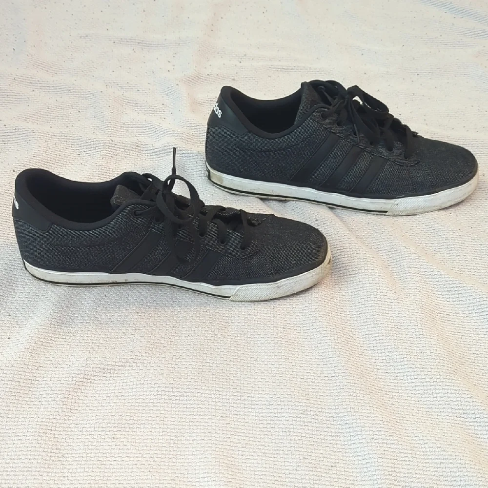 Adidas Black and White Sneakers Classic Low-Top Design